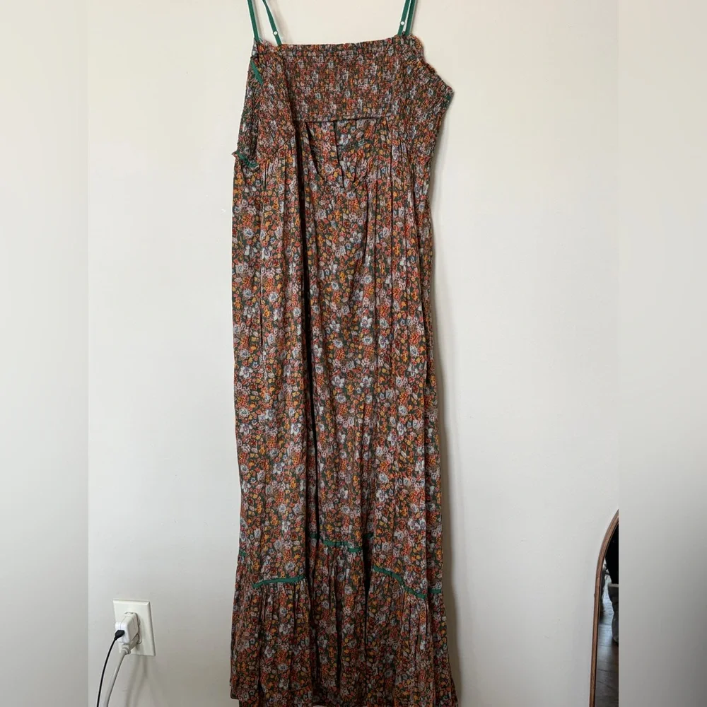 Free People floral  Maxi Dress with Button Detail and keyhole back XL - Picture 2 of 7